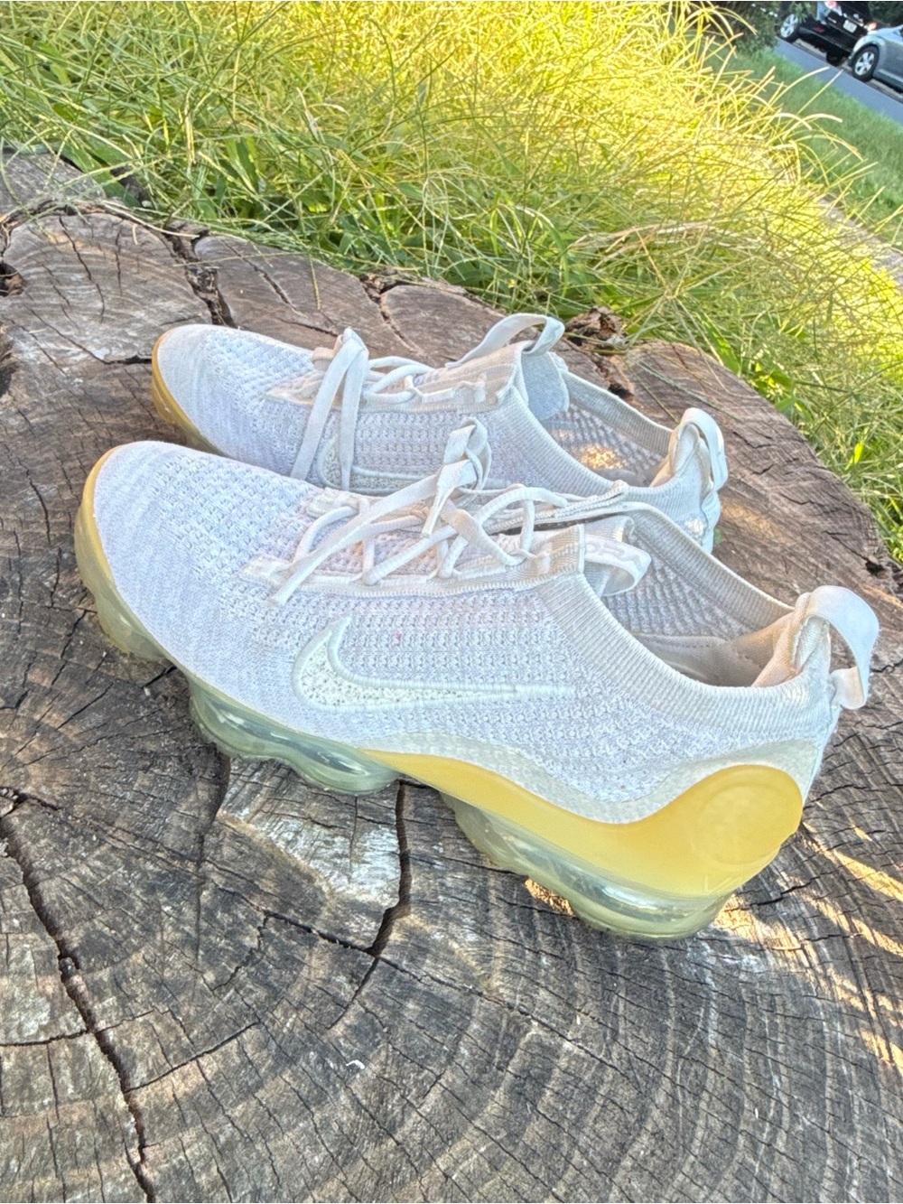 Nike Air VaporMax Flyknit 3 womenβs shoes size 8